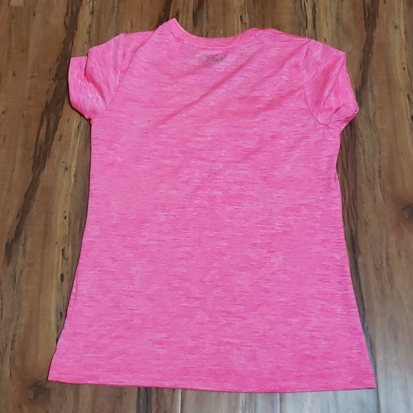 Under Armour tee, women's medium - Picture 2 of 2